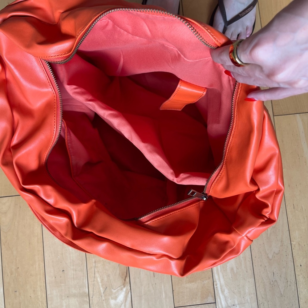Free people Orange puff Tote Bag - Picture 4 of 6